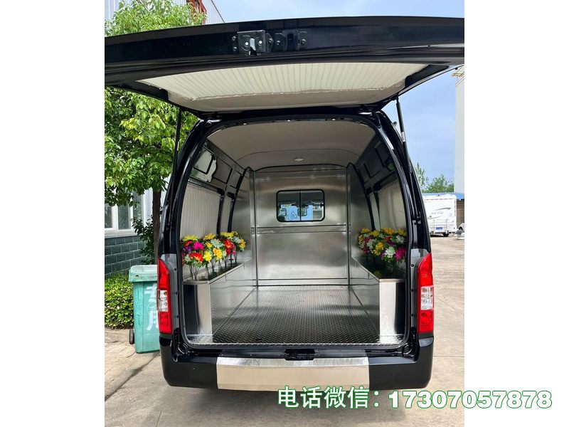 和政县事故现场运尸车