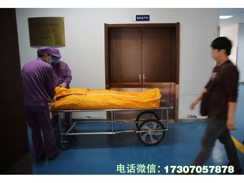 桥西遗体化装车